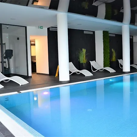 Westin House Delux アパート *