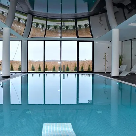 Westin House Delux アパート